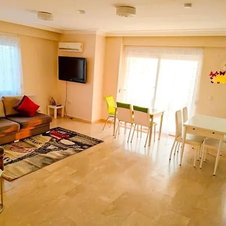 아파트 Alanya'da Enfes Deniz Manzarali Ve Havuzlu Daire